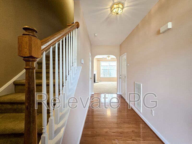 805 Parkland Pl - Photo 7 of 30