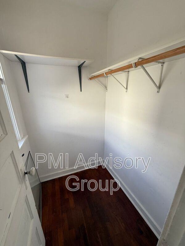 1236 Sw Jewell Ave - Photo 5 of 12