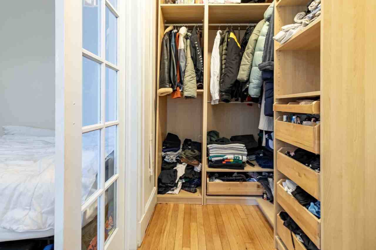 64 Queensberry St #224 - Photo 5 of 18