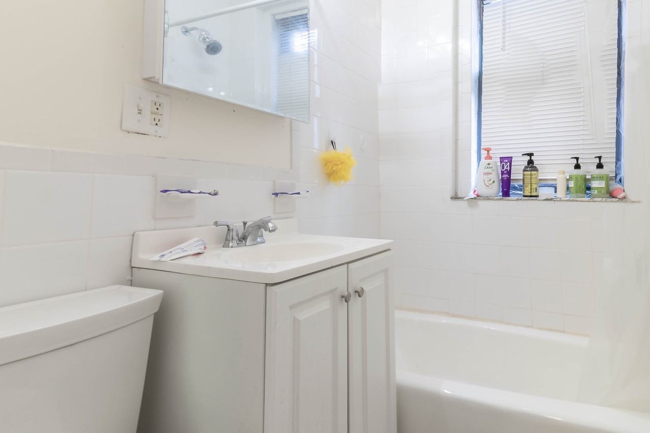 64 Queensberry St #224 - Photo 7 of 18