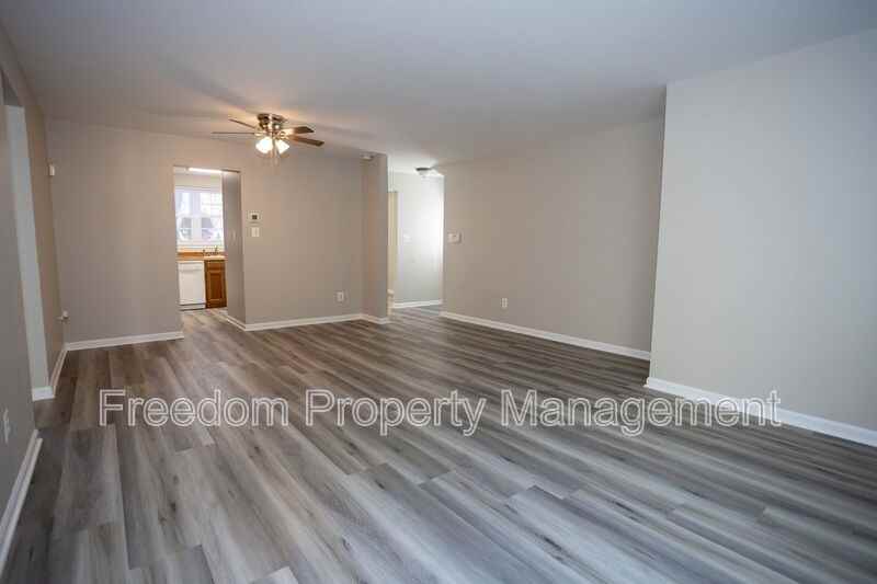 16326 Taconic Cir - Photo 6 of 38