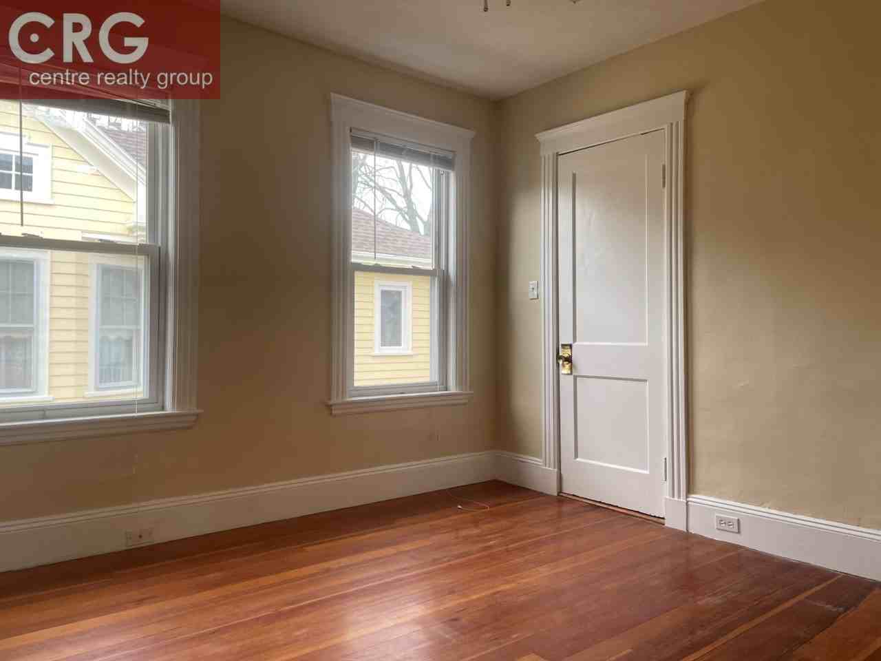 45 Orchard St - Photo 7 of 11