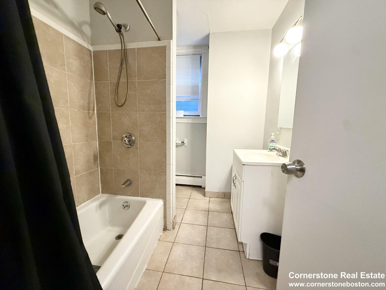 Calumet St #2 - Photo 4 of 9