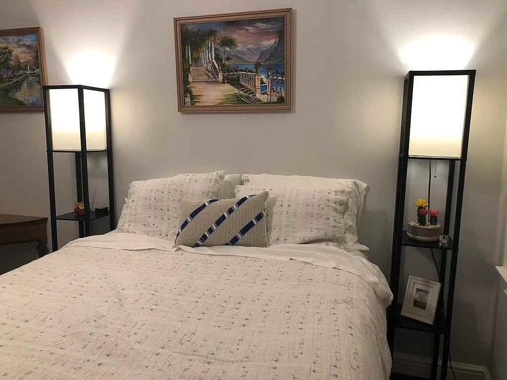 15 S Russell St - Photo 5 of 36