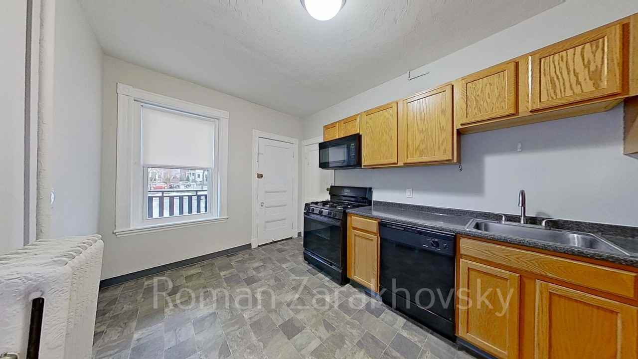 1118 Commonwealth Ave #2A - Photo 4 of 23