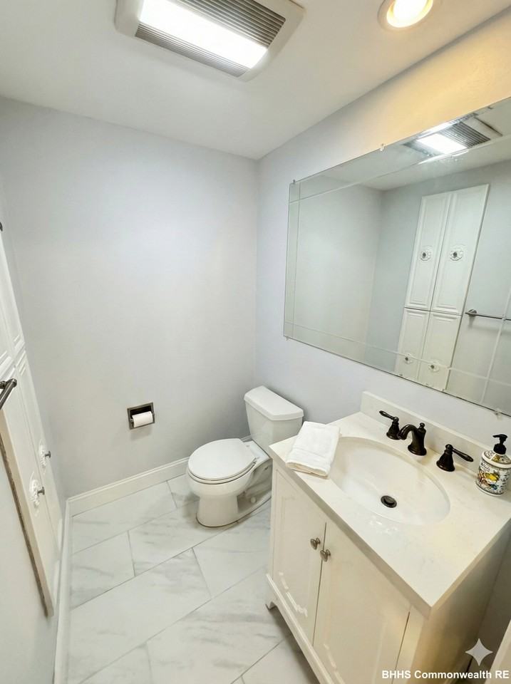 214 Commonwealth Ave #1 - Photo 4 of 20