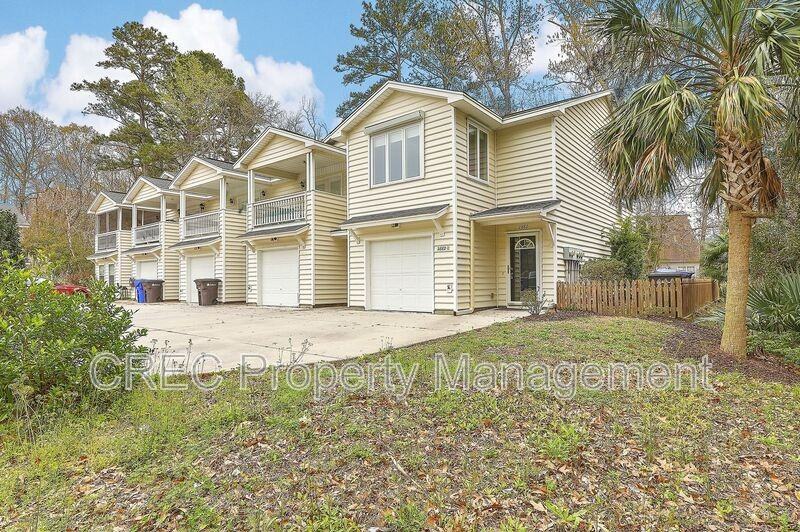 2882 Mackenzie Ct - Photo 2 of 24