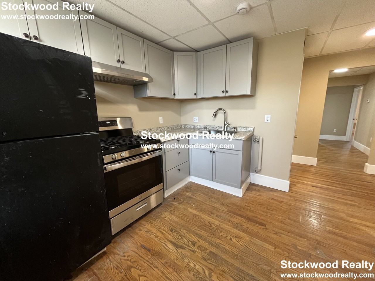 933 Dorchester Ave #3 - Photo 3 of 42