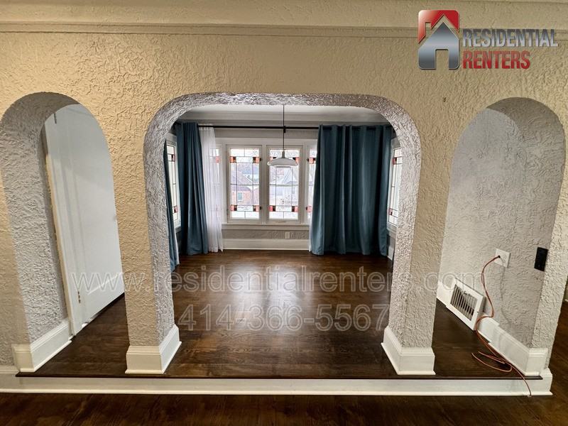 2618 N 72nd St - Photo 5 of 10