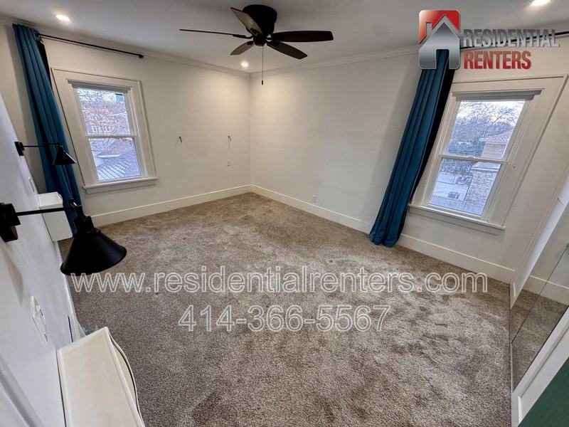 2618 N 72nd St - Photo 6 of 10