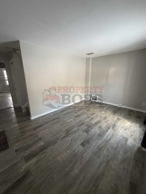 336 Polk St - Photo 3 of 12