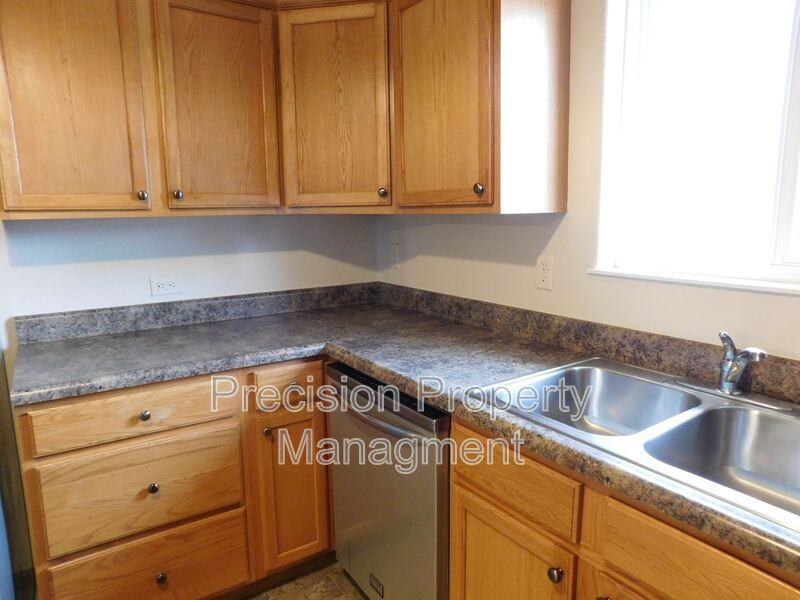 2444 Merlot Dr - Photo 5 of 18