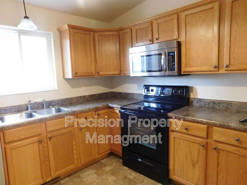 2444 Merlot Dr - Photo 6 of 18