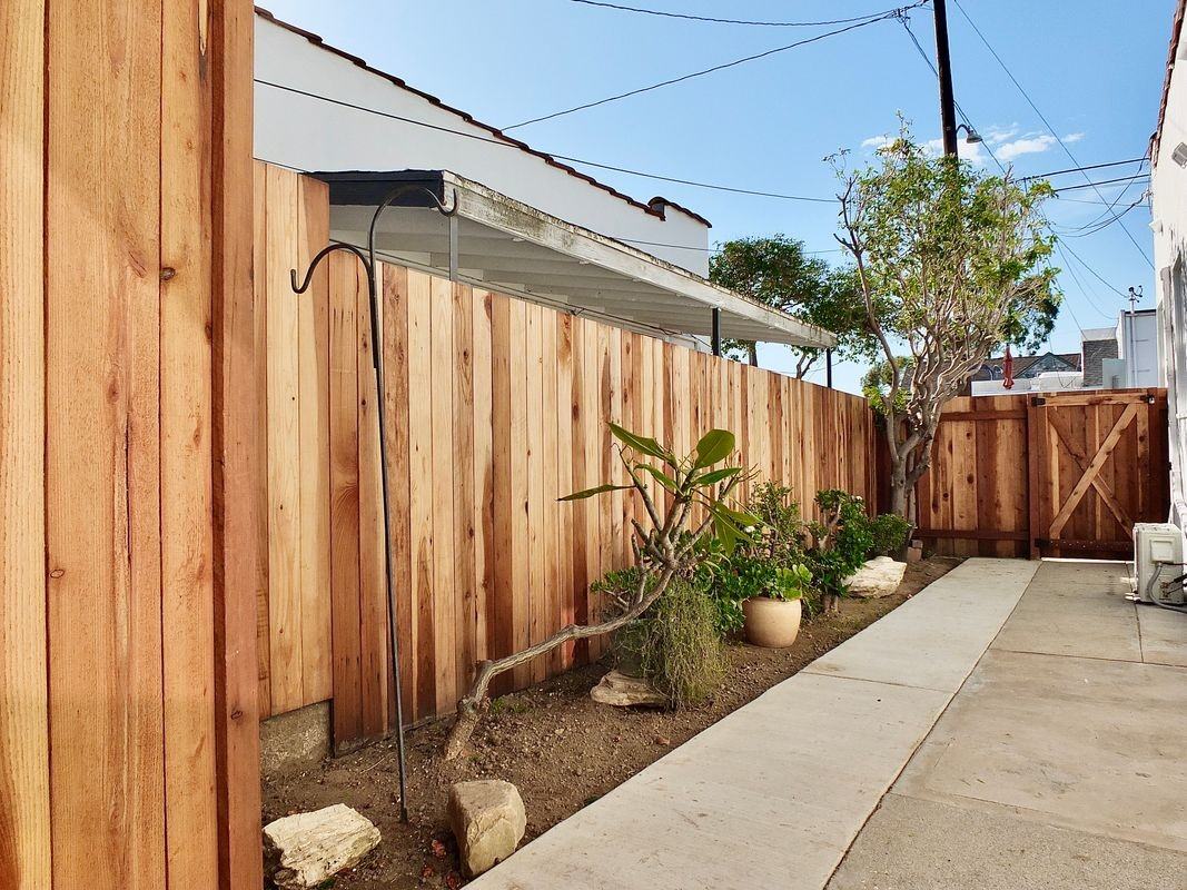 2616 Lime Ave - Photo 3 of 3