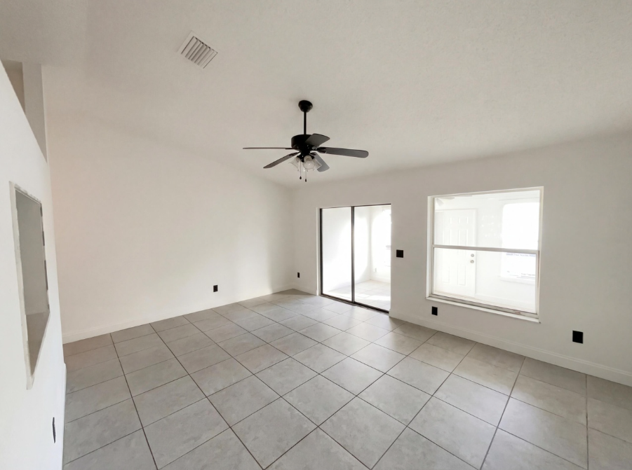 4393 Sw Calah Cir - Photo 3 of 10