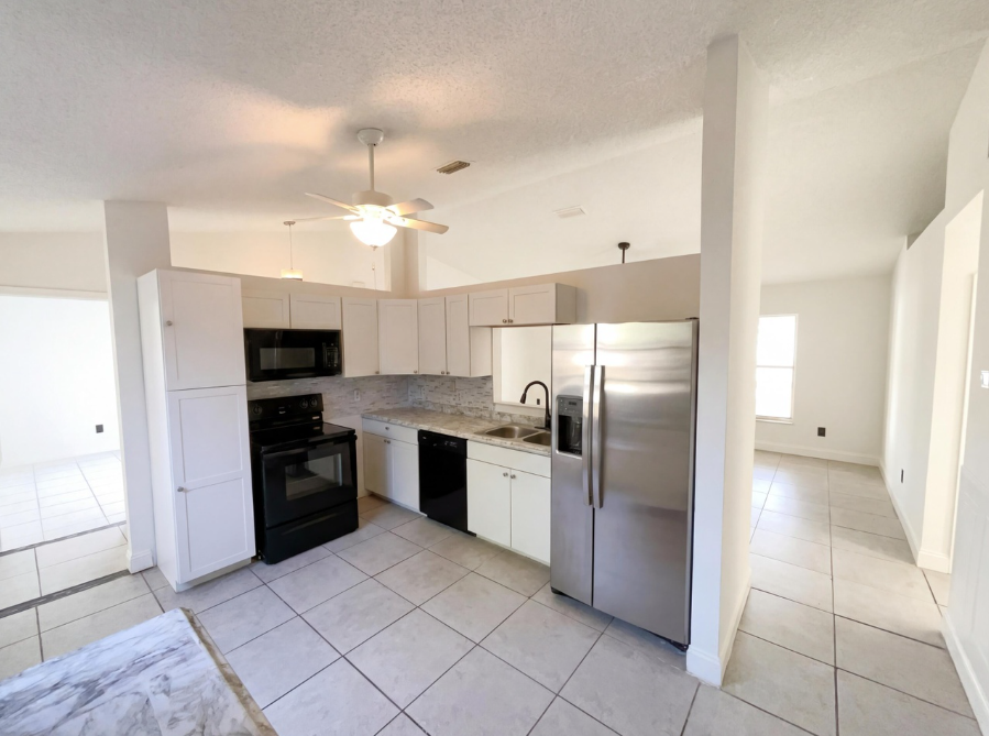 4393 Sw Calah Cir - Photo 7 of 10