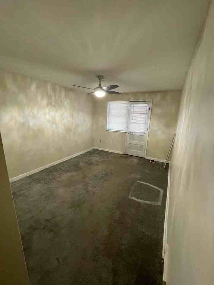 7412 Brockton Rd - Photo 4 of 6