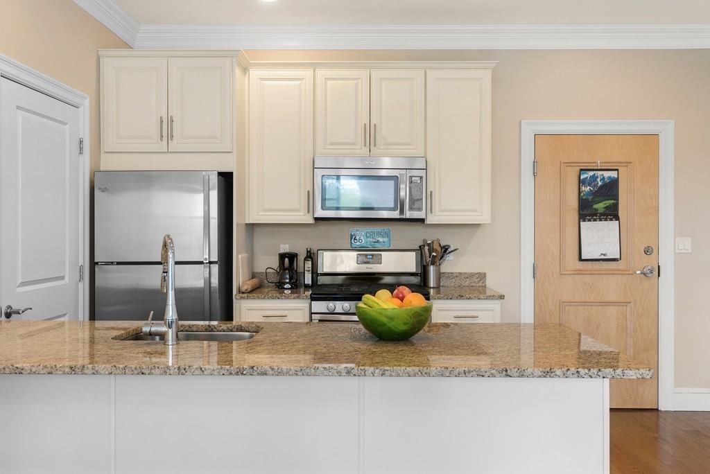 20 Englewood Ave #304 - Photo 5 of 19