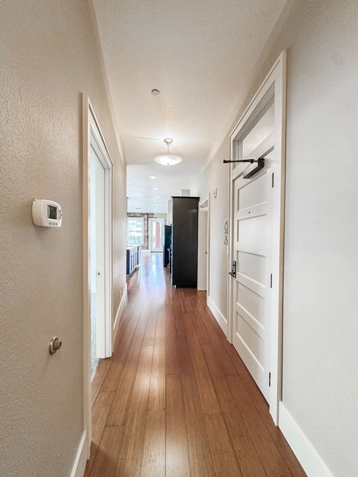 Roth McGilchrist Building - Photo 2 of 45