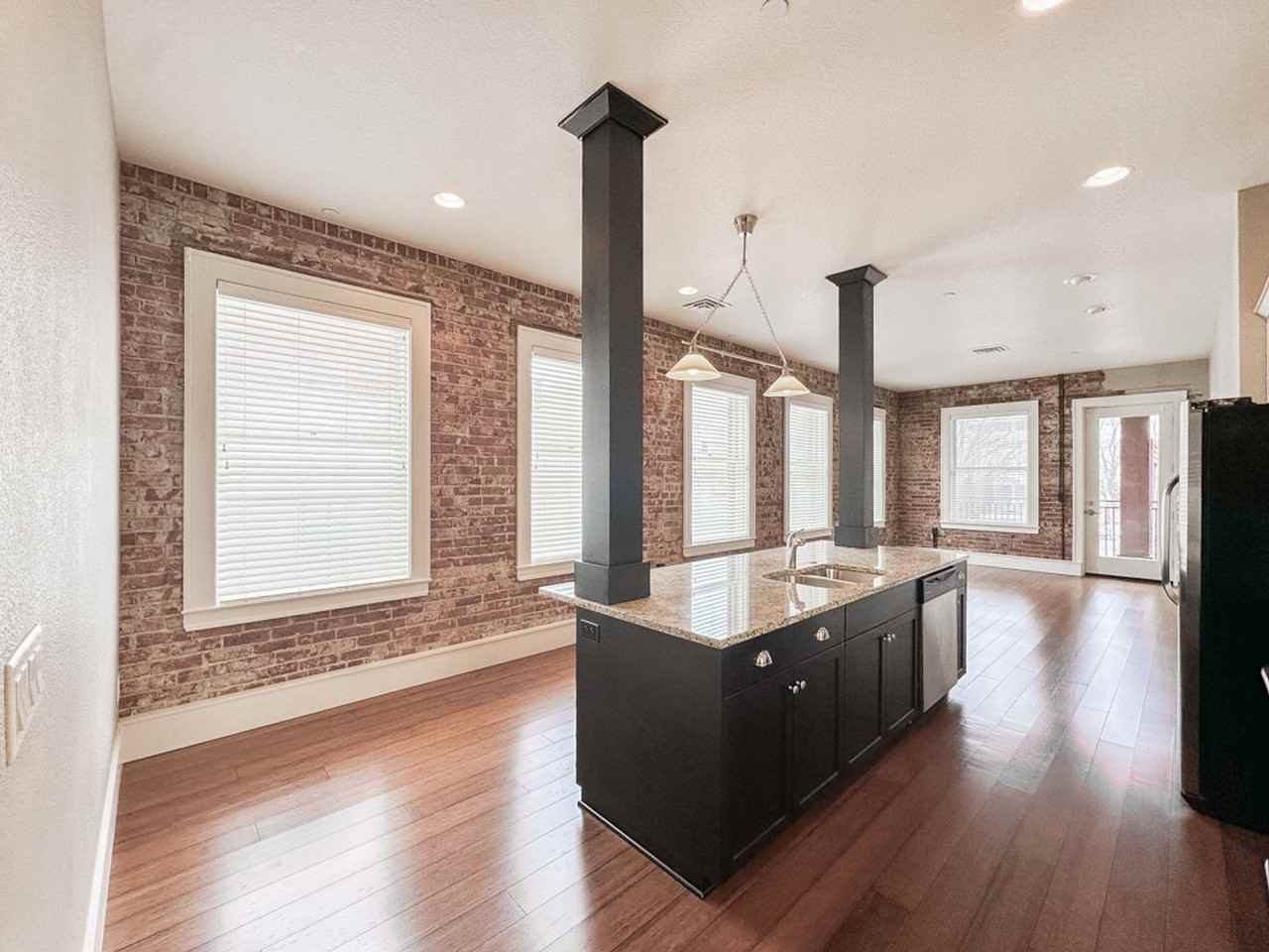 Roth McGilchrist Building - Photo 3 of 45