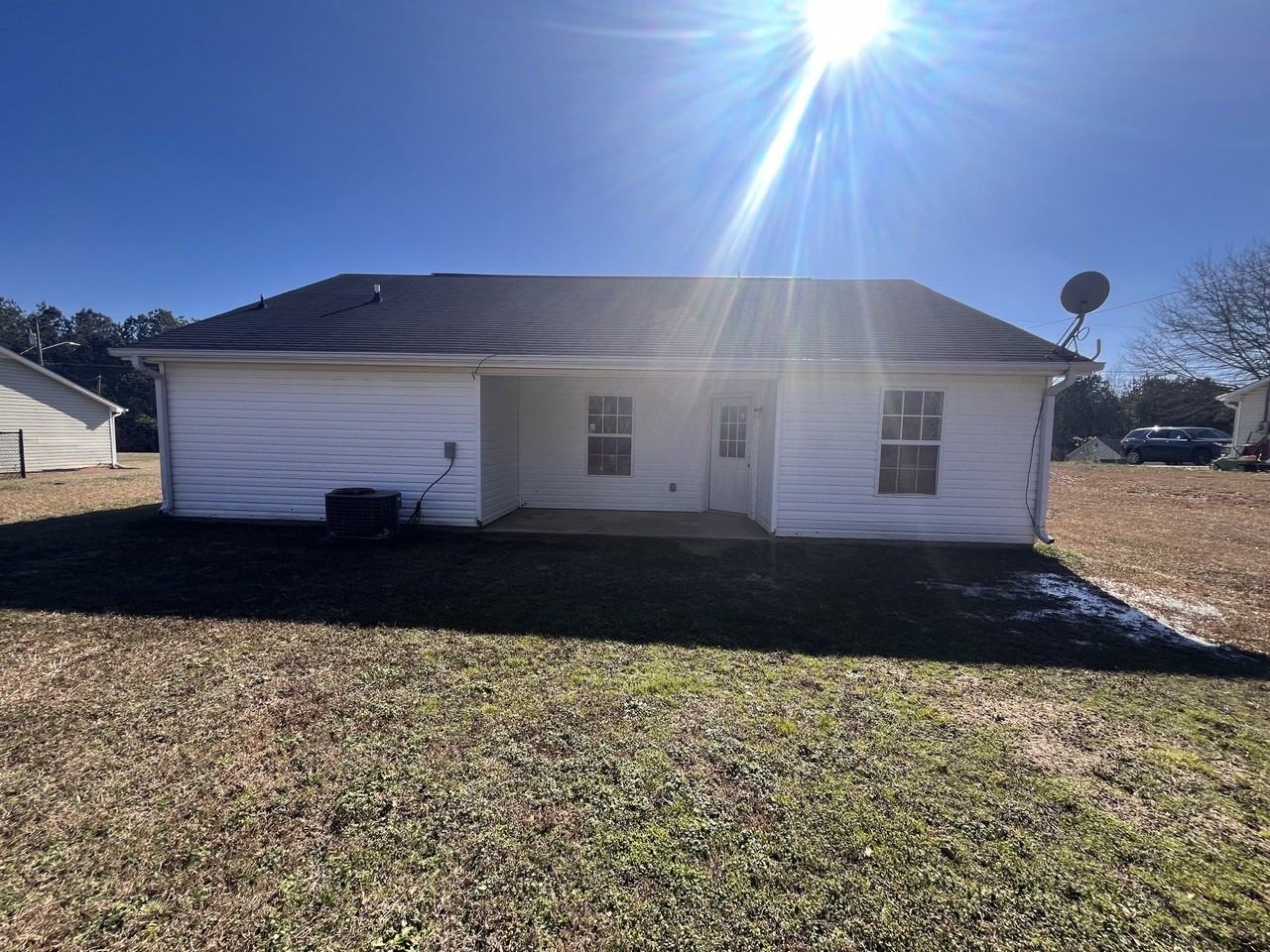 362 Lambert Overlook Cir - Photo 2 of 24