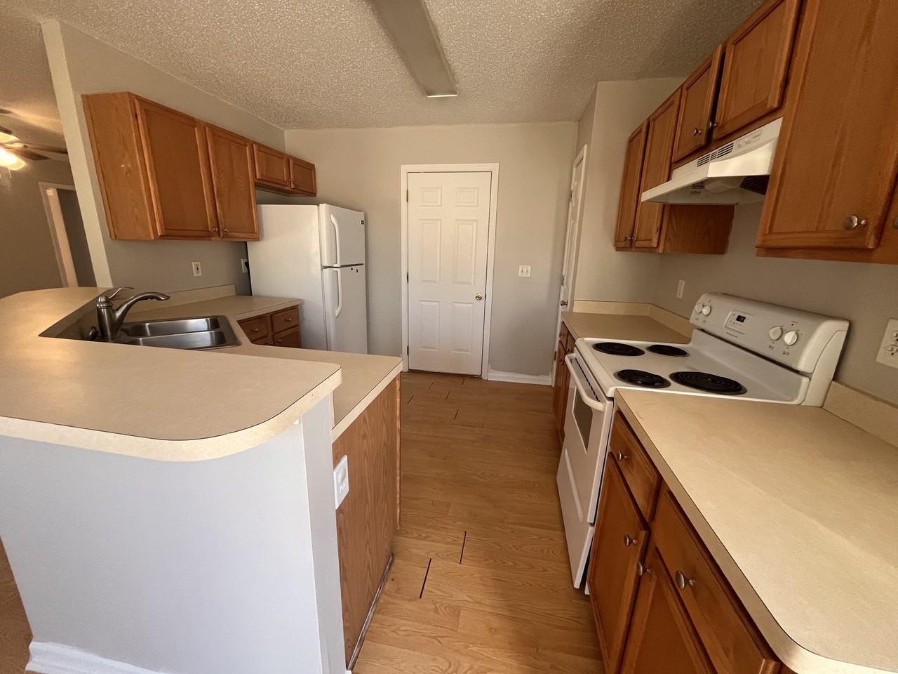 362 Lambert Overlook Cir - Photo 4 of 24