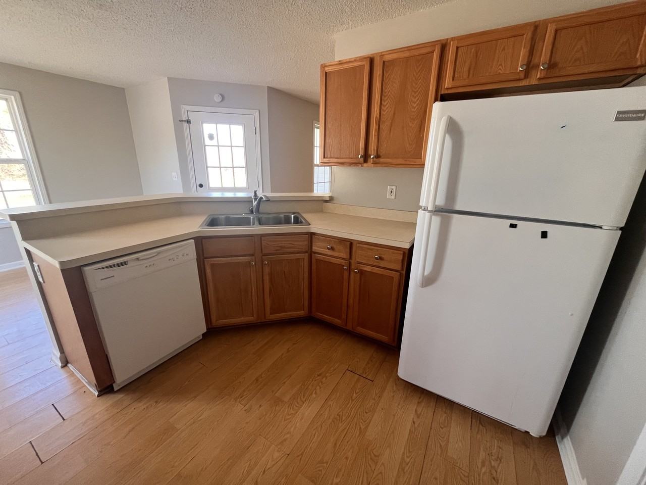 362 Lambert Overlook Cir - Photo 5 of 24