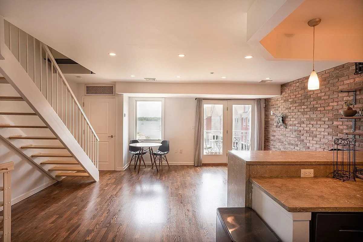 1490 Outlook Ave #N4 - Photo 3 of 12