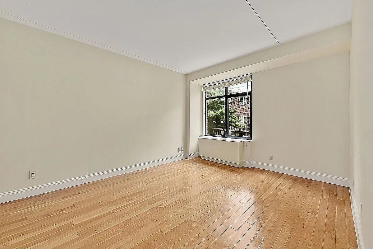 3536 Cambridge Ave #5D - Photo 7 of 12