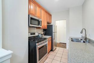 3671 Hudson Manor Ter #1K - Photo 1 of 1