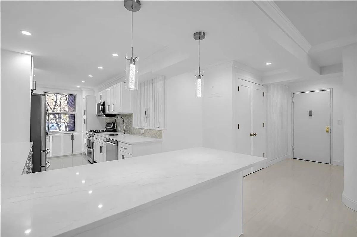 3755 Henry Hudson Pkwy #4H - Photo 2 of 15