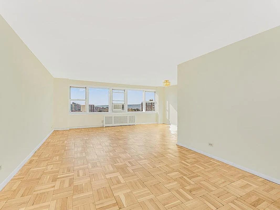 4525 Henry Hudson Pkwy #1001 - Photo 5 of 12