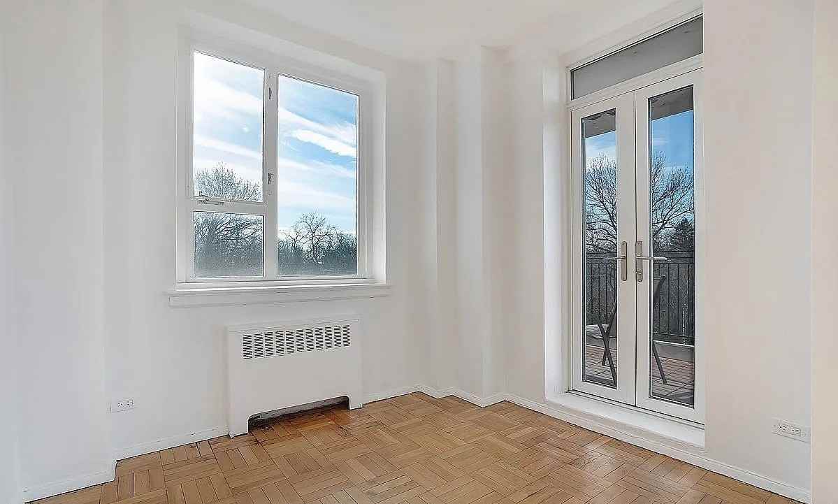 5355 Henry Hudson Pkwy W #7F - Photo 4 of 9