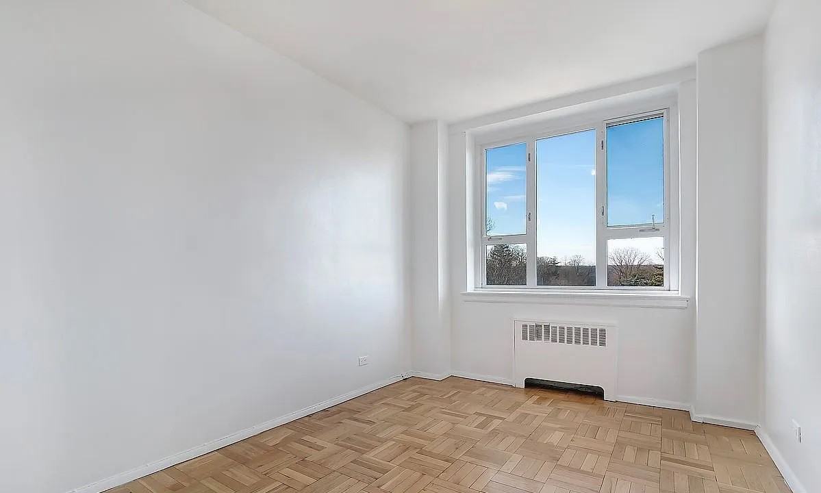 5355 Henry Hudson Pkwy W #7F - Photo 6 of 9