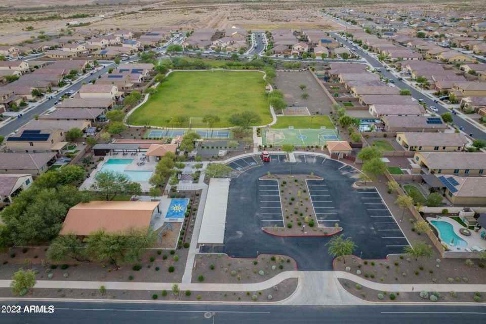 17707 W Country Club Ter - Photo 5 of 9