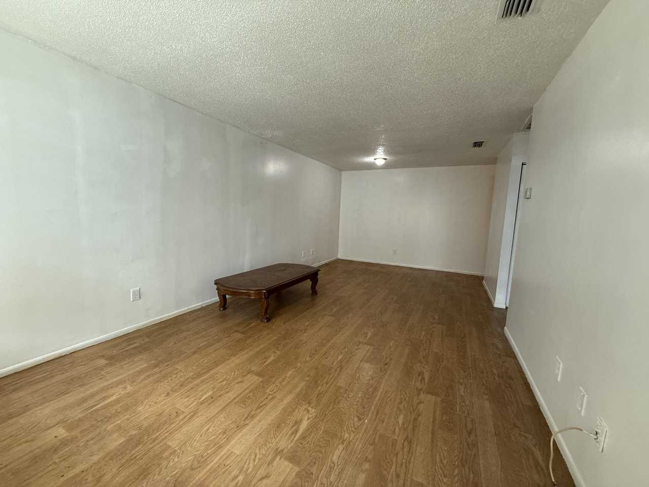 8534 Channelview Cir - Photo 3 of 6
