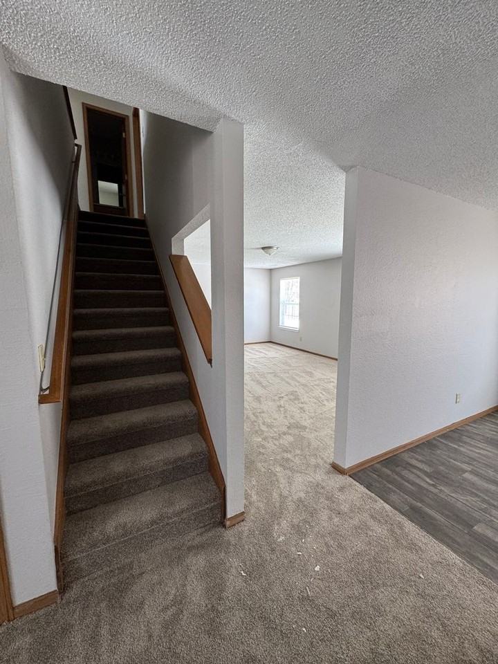 4408 Vestry Pl - Photo 3 of 9