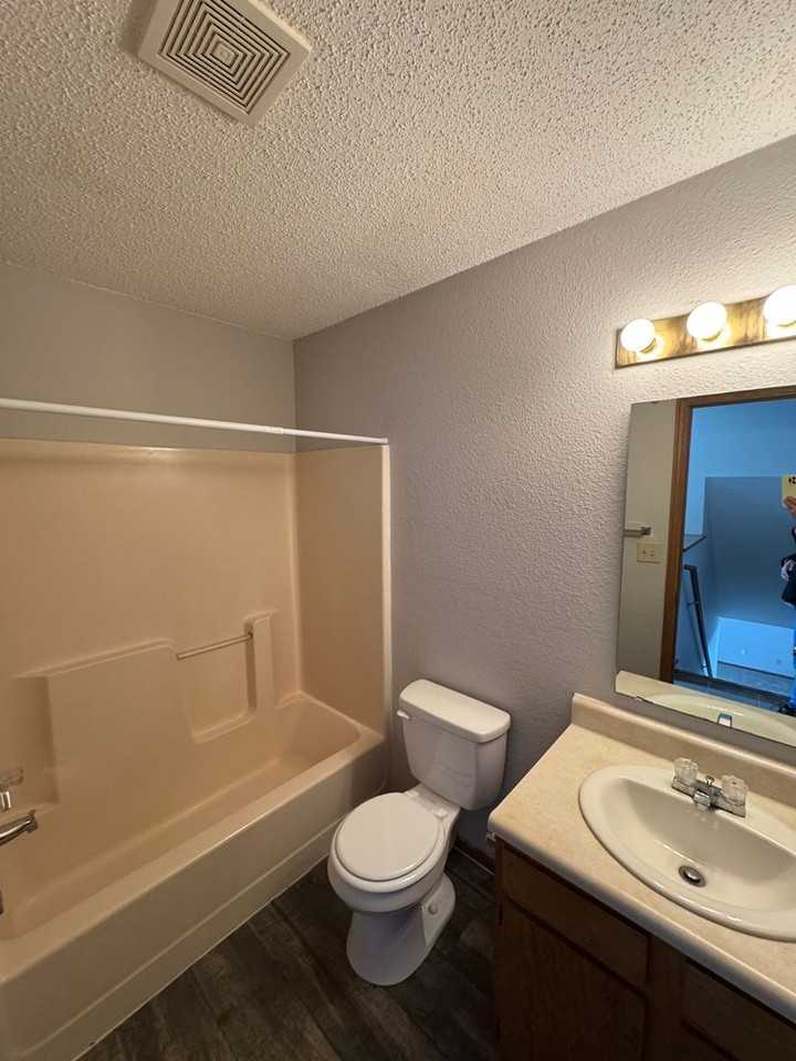 4408 Vestry Pl - Photo 7 of 9