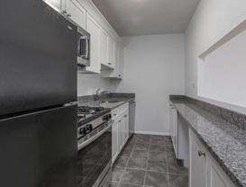 8 Whittier Pl #16S - Photo 1 of 1