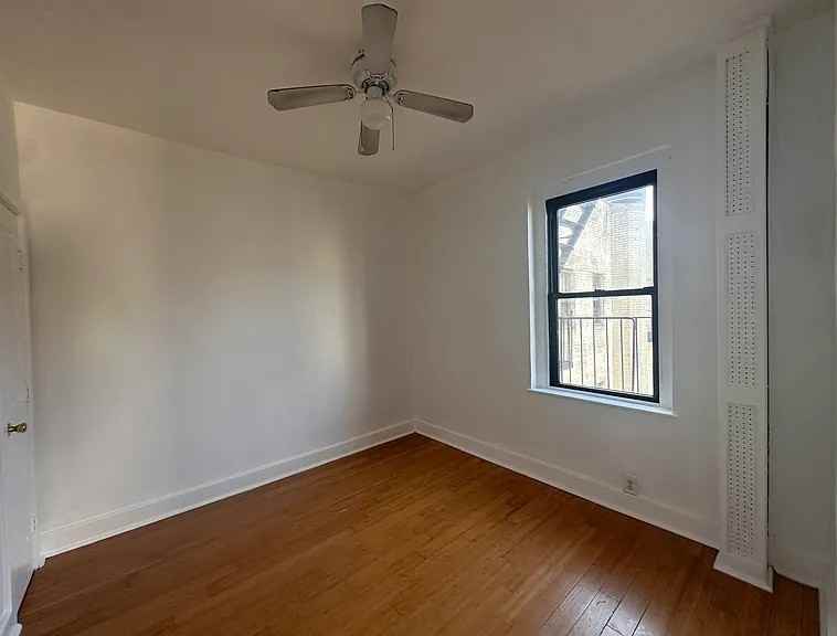 2128 35th St #5B - Photo 5 of 9