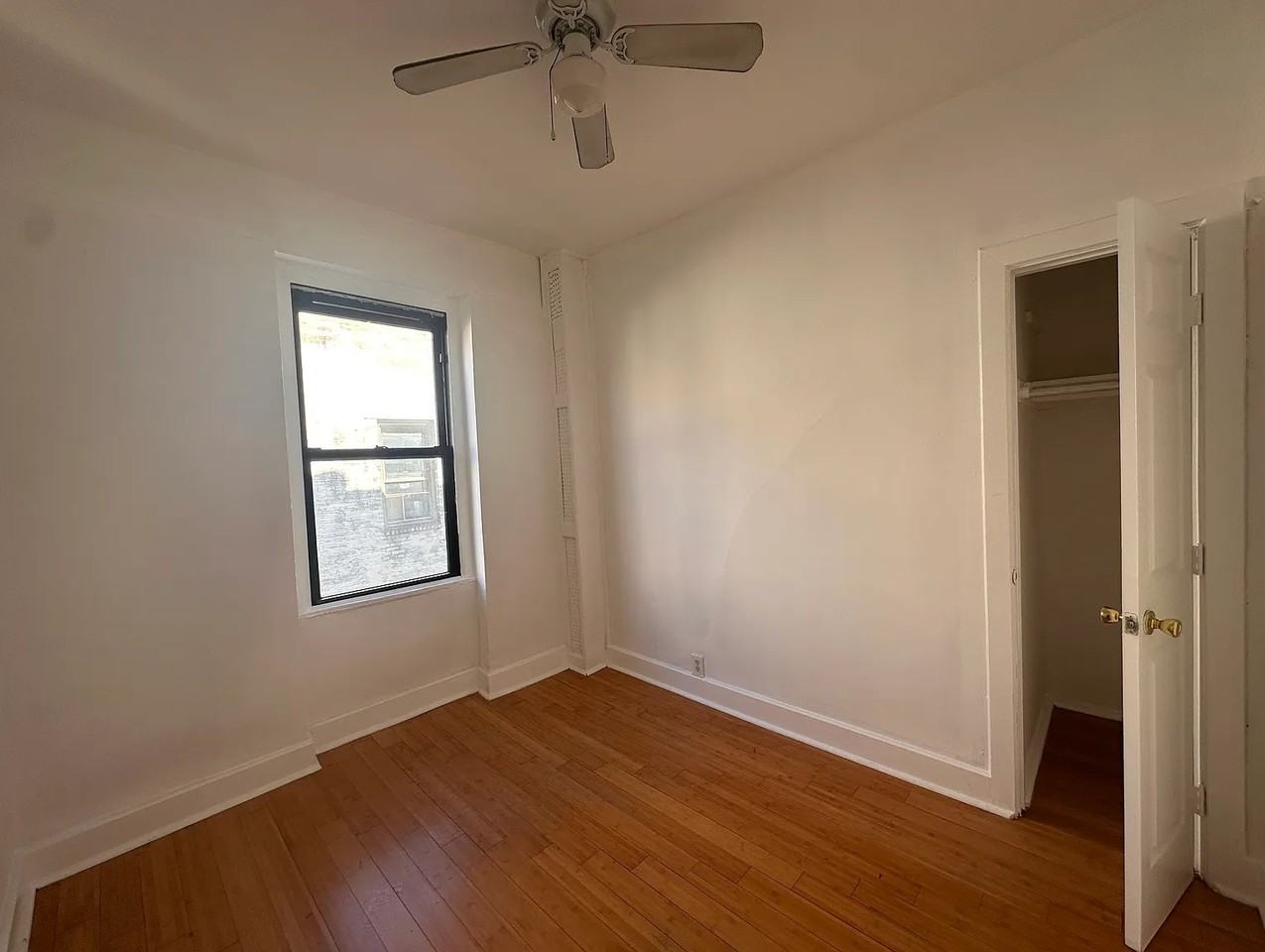 2128 35th St #5B - Photo 6 of 9