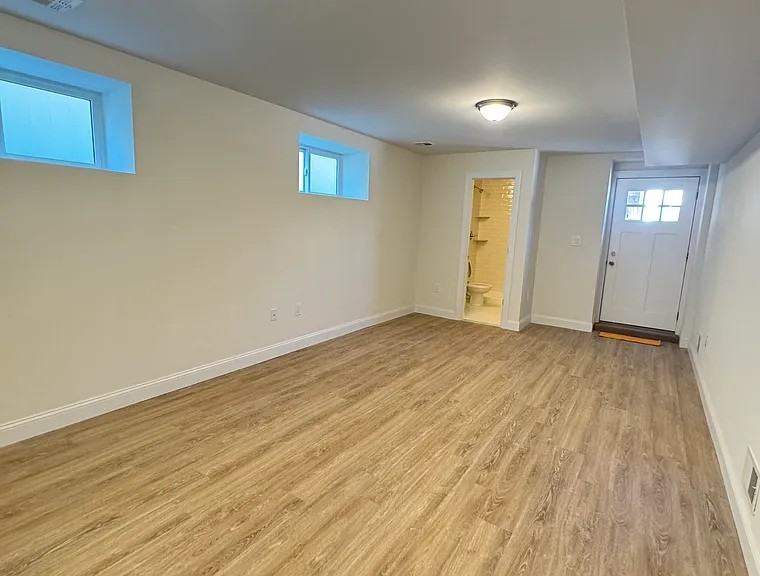 137 Sommer Ave #1LL - Photo 5 of 11