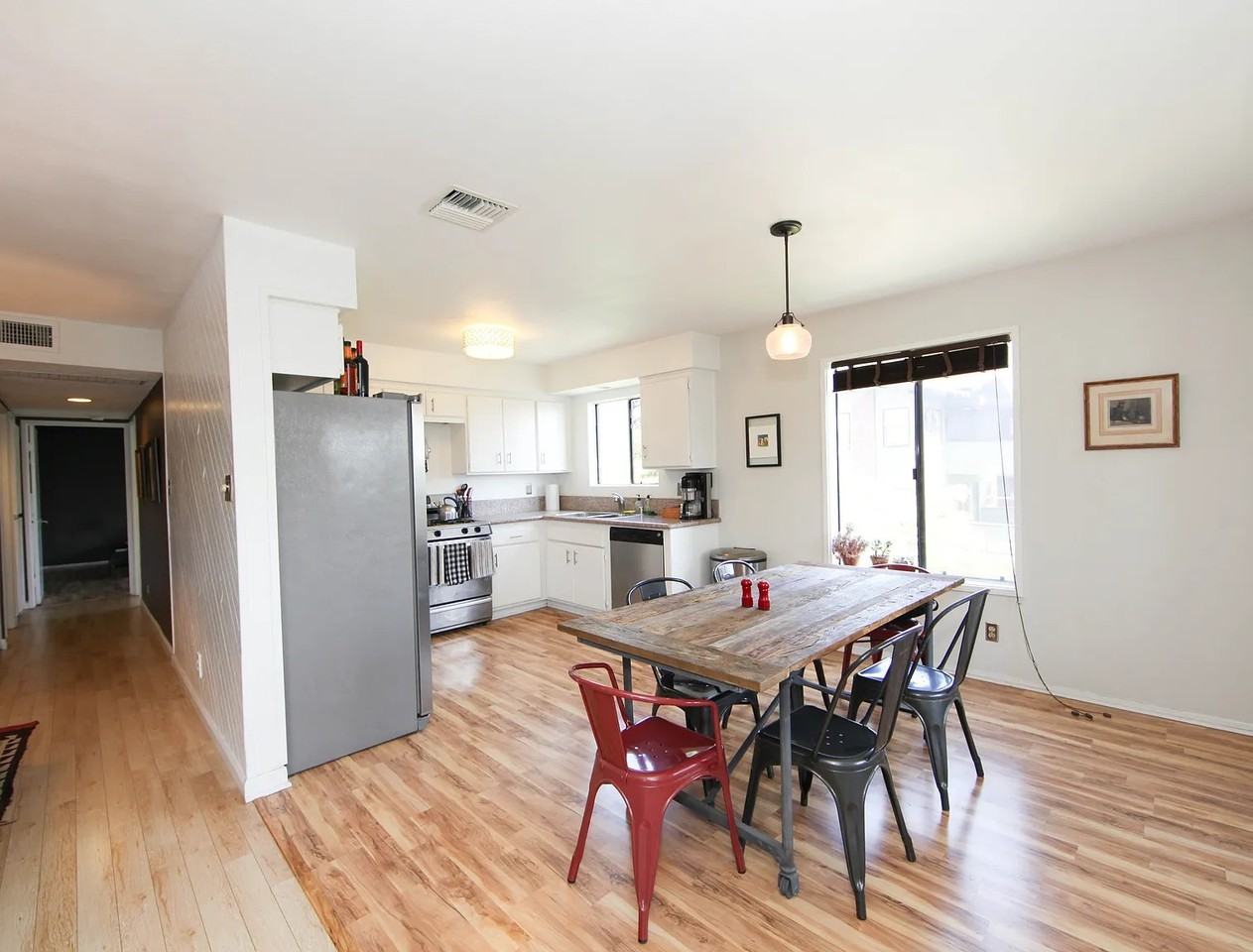 322 N Avenueapt #1 - Photo 2 of 10