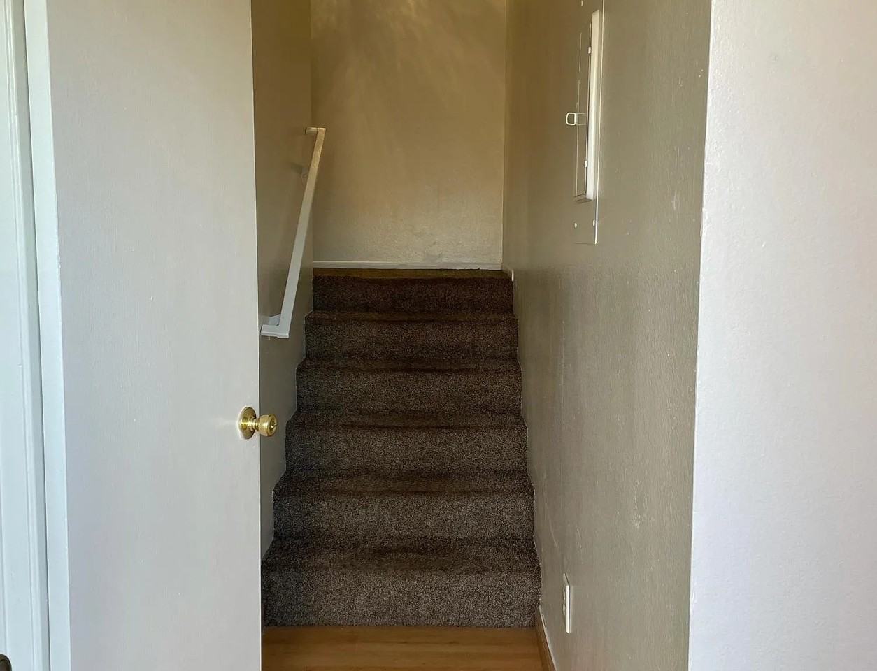 322 N Avenueapt #1 - Photo 7 of 10