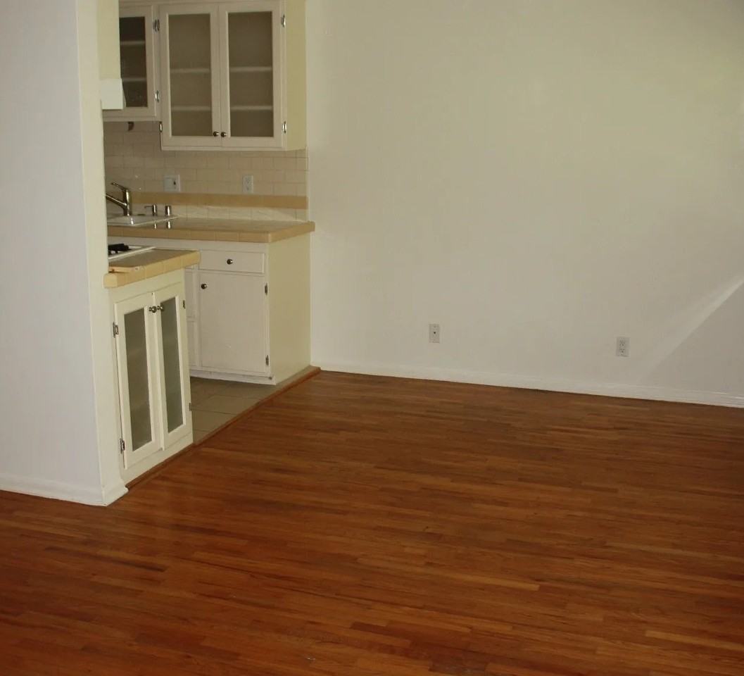 629 Idaho Ave #6 - Photo 4 of 7