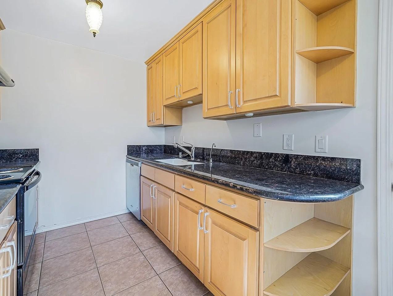 837 7th St #101 - Photo 7 of 13