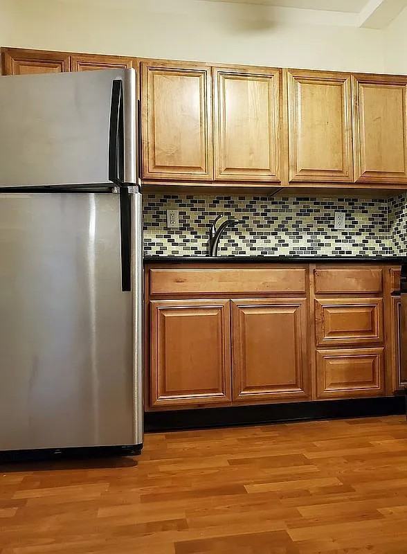 1100 Clove Rd #9F - Photo 3 of 9