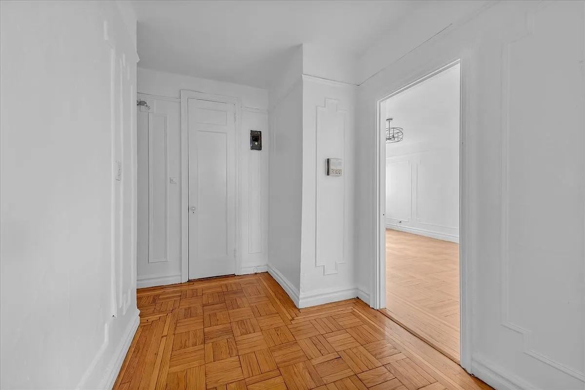 3398 Wayne Ave #C31 - Photo 4 of 8