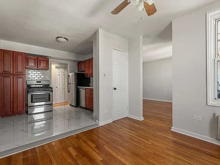 3443 60th St #5E - Photo 2 of 9