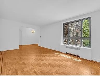 4445 Post Rd #3E - Photo 3 of 7